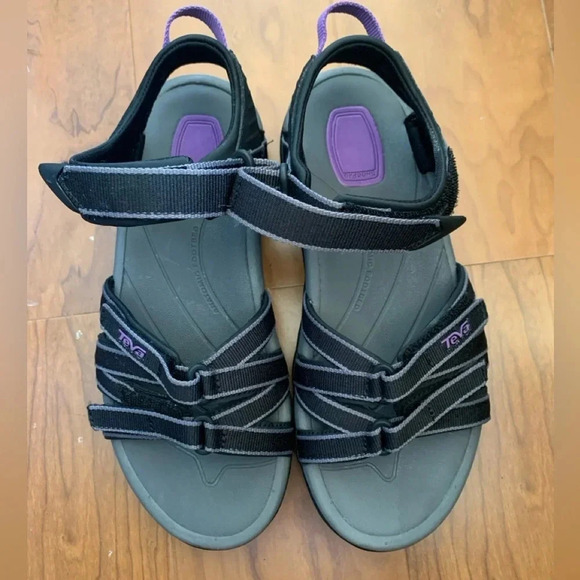 Teva Tirra Sandals Size 6 - Picture 2 of 9